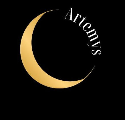 CEO of Artemys – Transforming your space and routine with a touch of magic.